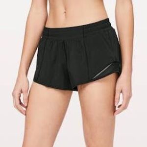 Lululemon black hotty hot shorts size 6